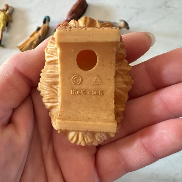 Vintage Nativity Set Joseph Mary Jesus Wise Men shepherd plastic Hong Kong 864 - Picture 8 of 10